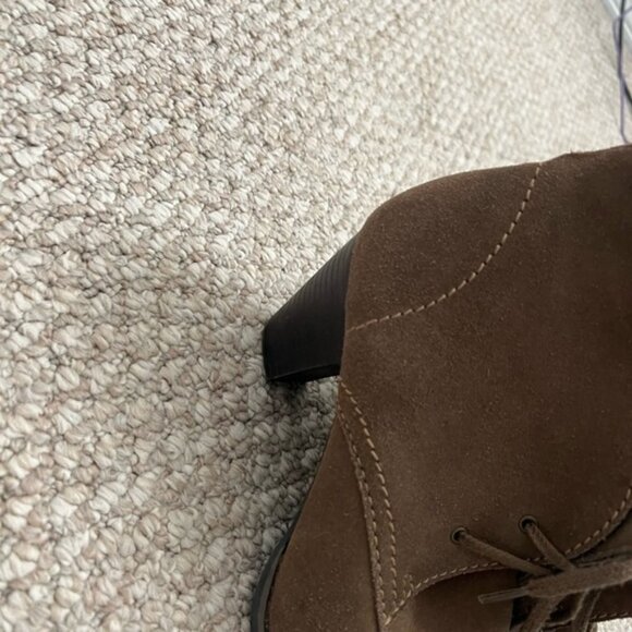 Clarks Women's Lace Up Ankle Boots Brown Size  9 booties leather upper - Picture 6 of 10